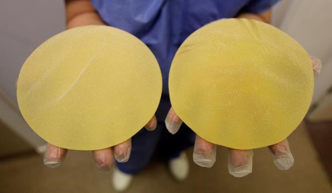 Create national breast-implant registry to help prevent complications: committee | iNFOnews.ca