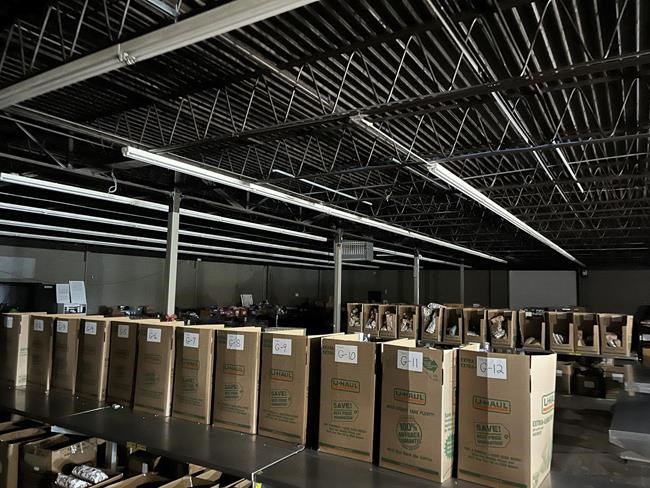 Fire upends Christmas charity in Michigan but thousands of kids will still get gifts | iNFOnews.ca