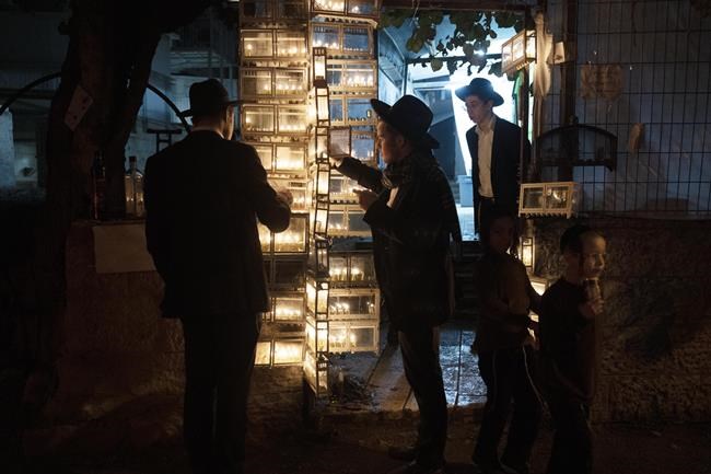 Jewish Canadians to celebrate Hanukkah publicly, even as antisemitism rises | iNFOnews.ca Jewish Canadians to celebrate Hanukkah publicly, even as antisemitism rises | iNFOnews.ca