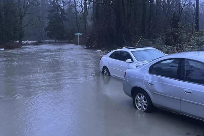 2 bodies found in creeks as atmospheric river drops record-breaking rain in Pacific Northwest | iNFOnews.ca