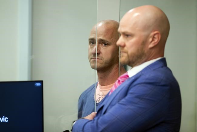 Ex-Alaska Airlines pilot accused of trying to cut plane's engines indicted on endangerment charges | iNFOnews.ca Ex-Alaska Airlines pilot accused of trying to cut plane's engines indicted on endangerment charges | iNFOnews.ca