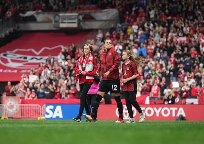 Christine Sinclair calls time on international career in emotional farewell game | iNFOnews.ca Christine Sinclair calls time on international career in emotional farewell game | iNFOnews.ca