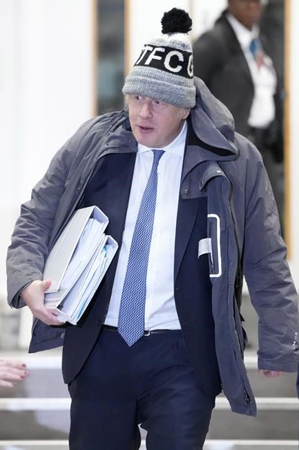 Ex-UK leader Boris Johnson rejects notion he wanted to let COVID-19 'rip' through the population | iNFOnews.ca