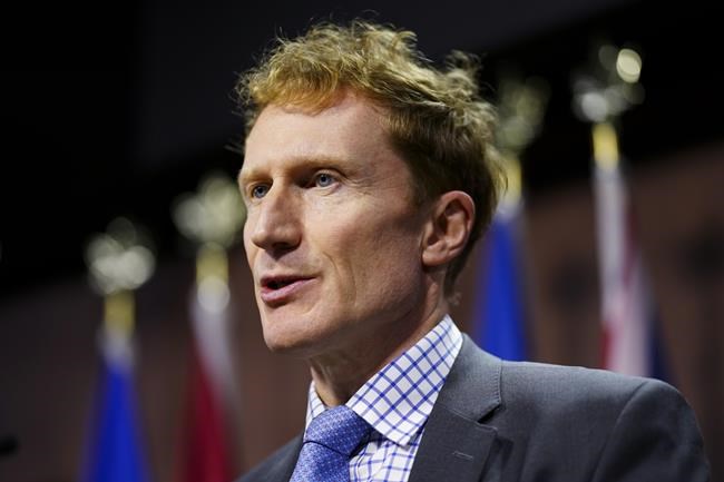 Liberals hike income requirement for foreign students, targeting 'puppy mill' schools | iNFOnews.ca