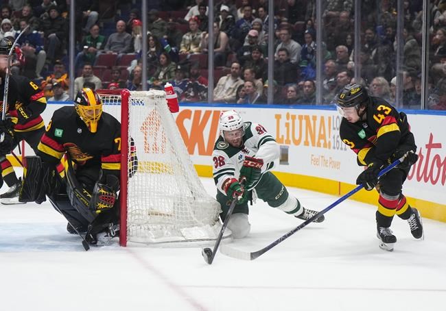 DeSmith earns shutout as Canucks snap Wild's four-game winning streak in 2-0 victory | iNFOnews.ca