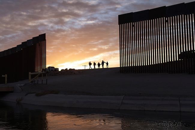 Federal judge prohibits separating migrant families at US border for 8 years | iNFOnews.ca Federal judge prohibits separating migrant families at US border for 8 years | iNFOnews.ca