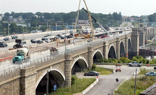 'Something catastrophic' broke support rod on Rhode Island bridge, transportation director says | iNFOnews.ca