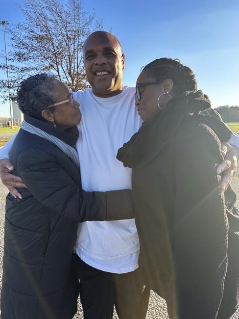 Judge vacates murder conviction of Chicago man wrongfully imprisoned for 35 years | iNFOnews.ca Judge vacates murder conviction of Chicago man wrongfully imprisoned for 35 years | iNFOnews.ca