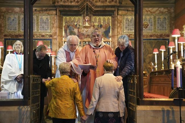 Church of England blesses same-sex couples for the first time, but they still can't wed in church | iNFOnews.ca Church of England blesses same-sex couples for the first time, but they still can't wed in church | iNFOnews.ca
