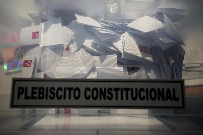 Chileans eschew extremes in quest for new constitution and end up with the old one | iNFOnews.ca Chileans eschew extremes in quest for new constitution and end up with the old one | iNFOnews.ca