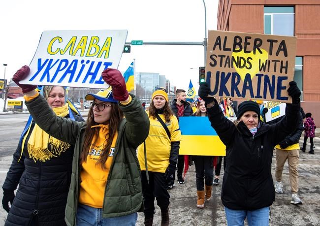 New Liberal ads in Prairie ridings target Conservatives over Ukraine trade deal | iNFOnews.ca