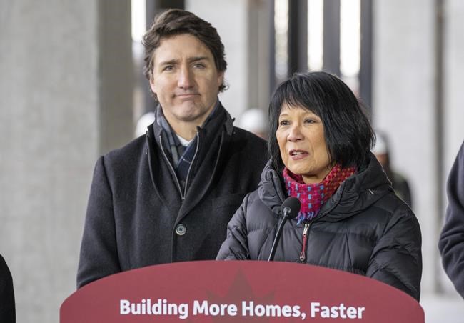 Federal government to give $471 million to Toronto in housing deal | iNFOnews.ca