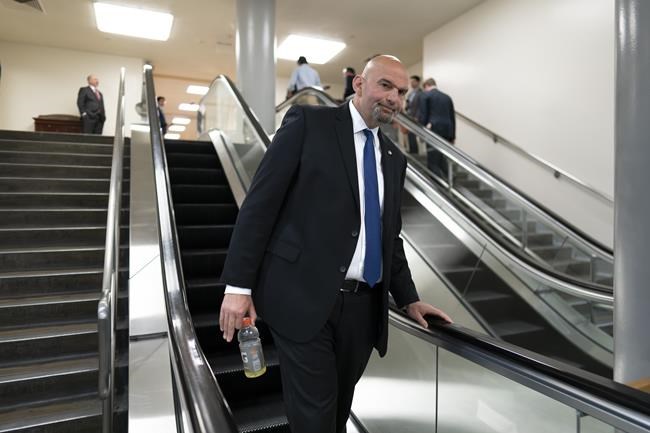 Sen. Fetterman says he thought news about his depression treatment would end his political career | iNFOnews.ca