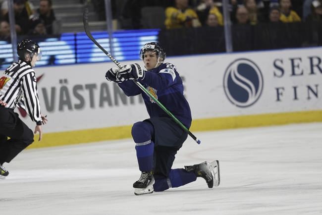 WJHC roundup: Finland surprises host Sweden 5-4 in shootout | iNFOnews.ca