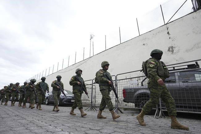 A notorious Ecuadorian gang leader vanishes from prison and authorities investigate if he escaped | iNFOnews.ca
