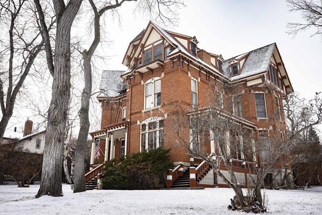 Montana governor, first lady buy mansion for $4M for governor's residence, will donate it to state | iNFOnews.ca
