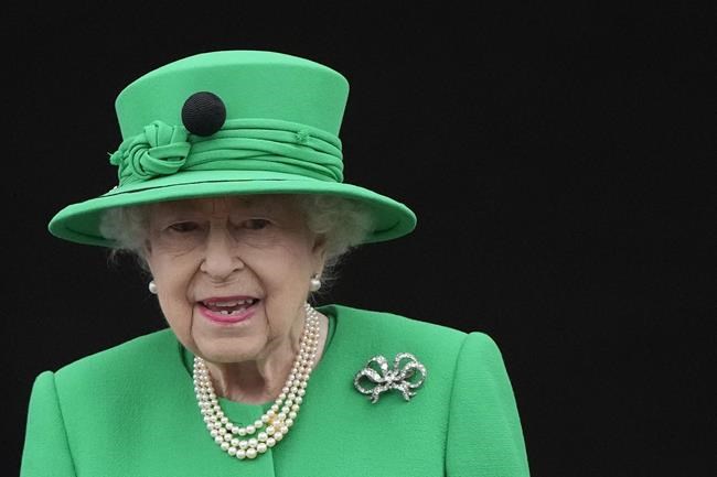 A man who claimed to be selling Queen Elizabeth II's walking stick is sentenced for fraud | iNFOnews.ca A man who claimed to be selling Queen Elizabeth II's walking stick is sentenced for fraud | iNFOnews.ca