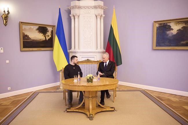 Ukraine's Zelenskyy says Russia can be stopped but Kyiv badly needs more air defense systems | iNFOnews.ca