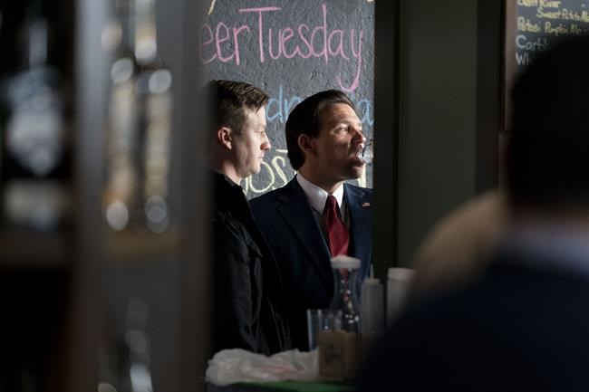 Ron DeSantis heads into the Iowa caucuses displaying public confidence and a sense of humor | iNFOnews.ca