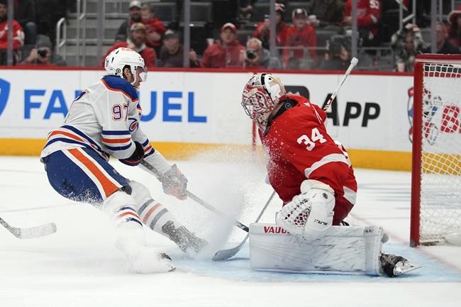 Nurse scores in OT and Oilers top Red Wings 3-2 to tie franchise record | iNFOnews.ca