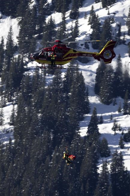 Sarrazin wins World Cup super-G after French teammate Pinturault crashes | iNFOnews.ca Sarrazin wins World Cup super-G after French teammate Pinturault crashes | iNFOnews.ca