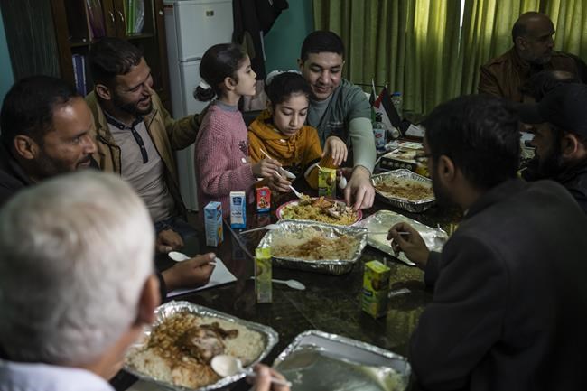 During 100 days of war, a Gaza doctor pushes through horror and loss in his struggle to save lives | iNFOnews.ca During 100 days of war, a Gaza doctor pushes through horror and loss in his struggle to save lives | iNFOnews.ca
