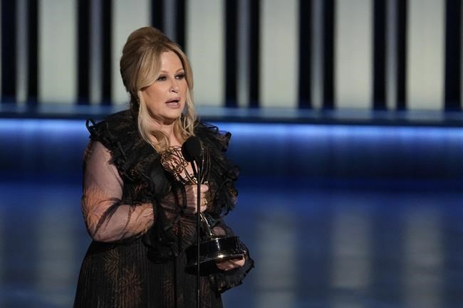 Emmy Moments: 'Succession' succeeds, 'The Bear' eats it up, and a show wraps on time, thanks to Mom | iNFOnews.ca