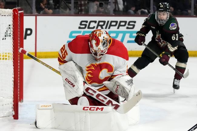 Flames goalie Markstrom out day-to-day with injury, Wolf recalled from Wranglers | iNFOnews.ca