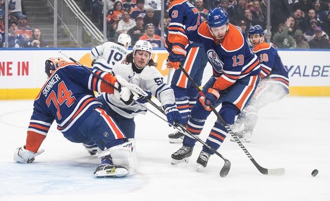 Oilers rally to beat Leafs 4-2, stretch streak to 11 wins in a row | iNFOnews.ca Oilers rally to beat Leafs 4-2, stretch streak to 11 wins in a row | iNFOnews.ca