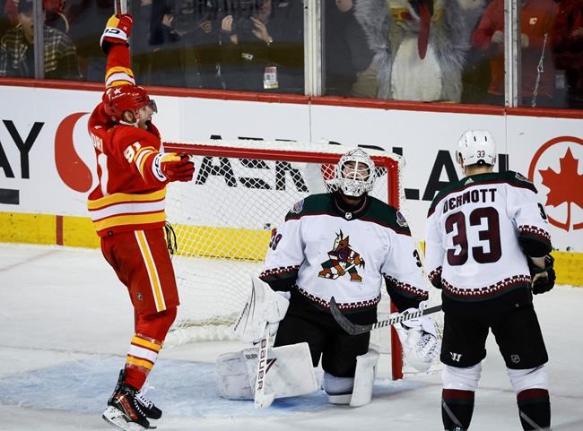 Sharangovich scores OT winner for Flames in 3-2 win over Coyotes | iNFOnews.ca