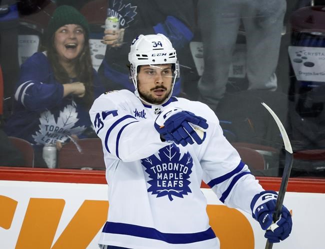 Auston Matthews scores hat trick, adds assist as Maple Leafs top Flames 4-3 | iNFOnews.ca