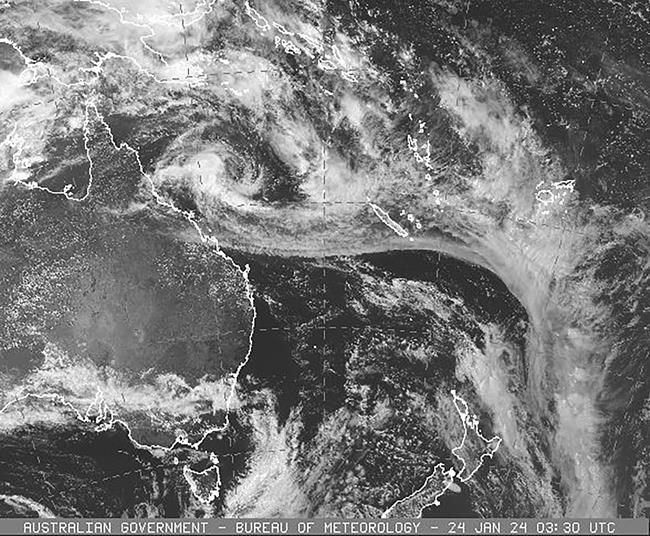 Tropical low off northeast Australia reaches cyclone strength | iNFOnews.ca Tropical low off northeast Australia reaches cyclone strength | iNFOnews.ca