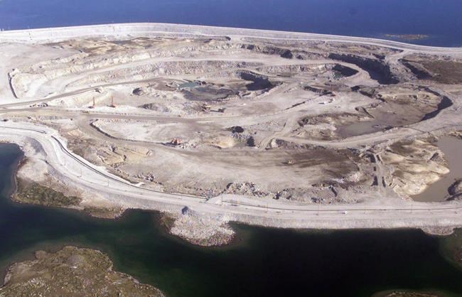 Rio Tinto says Diavik diamond mine employees were on crashed NWT plane | iNFOnews.ca
