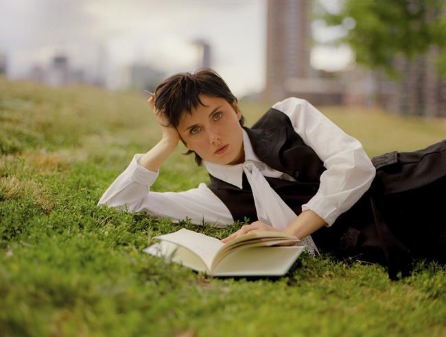 Music Review: Katy Kirby sings a sweet ode to her first queer relationship in 'Blue Raspberry' | iNFOnews.ca