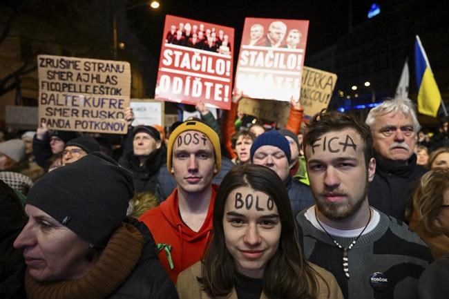 Thousands protest in Slovakia against plan to amend penal code and close special prosecutor's office | iNFOnews.ca Thousands protest in Slovakia against plan to amend penal code and close special prosecutor's office | iNFOnews.ca