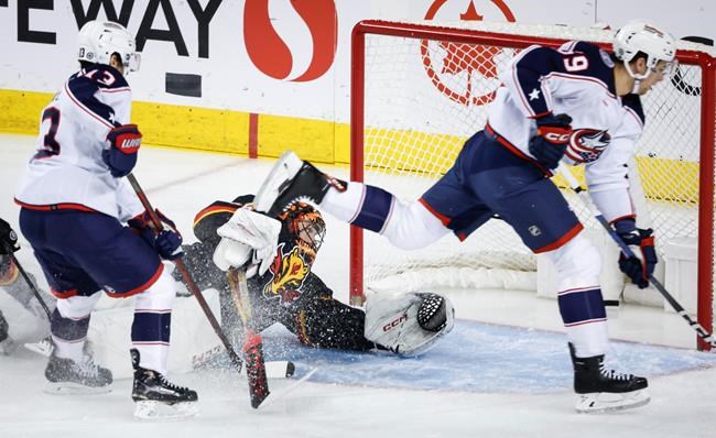 Columbus Blue Jackets hand Calgary Flames fourth straight loss with 5-2 win | iNFOnews.ca
