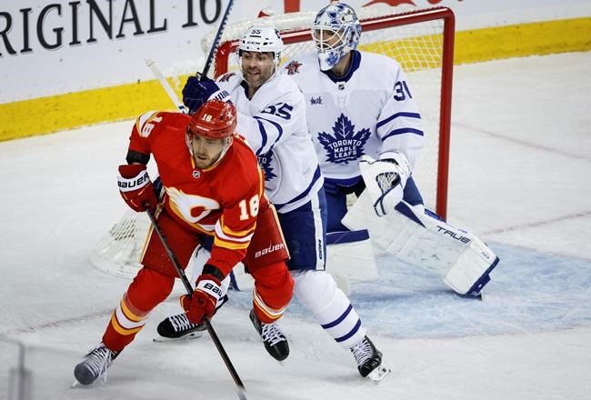 Calgary Flames forward A.J. Greer out eight weeks with fractured foot | iNFOnews.ca