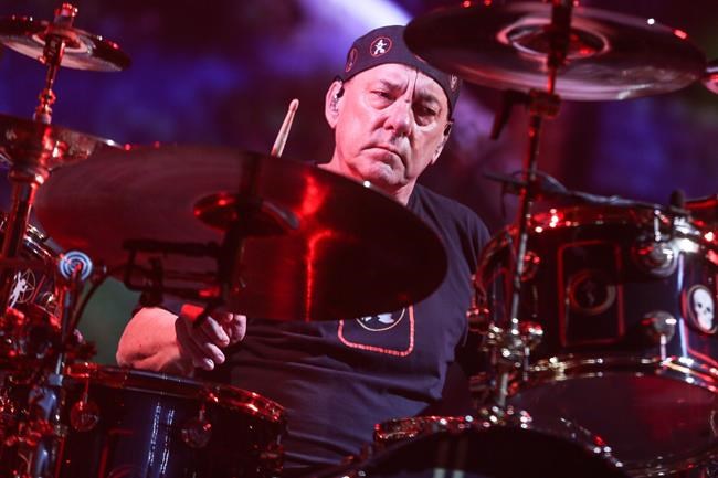 Neil Peart’s posthumous book ‘Silver Surfers’ set for spring release | iNFOnews.ca