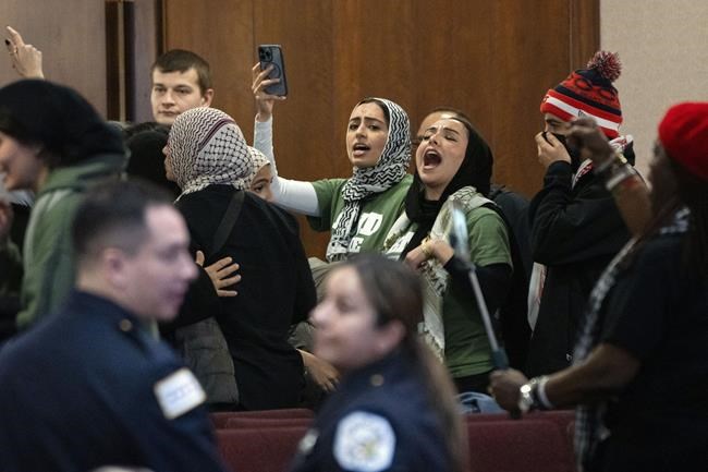 Chicago becomes latest US city to call for cease-fire in Israel-Hamas war | iNFOnews.ca