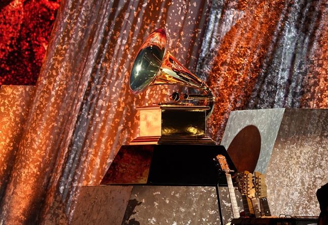 Joni Mitchell performs, Celine Dion surprises at Grammy Awards | iNFOnews.ca