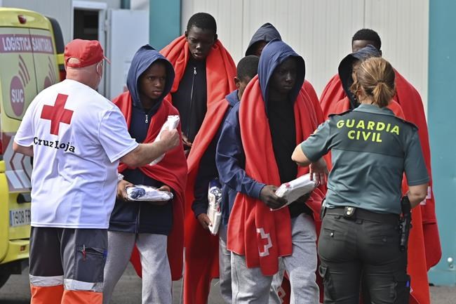 Spain says over 1,000 migrants reached its Canary Islands in 3 days as more attempt deadly crossing | iNFOnews.ca