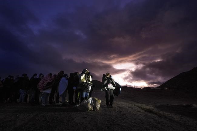 Senate border bill would upend US asylum with emergency limits and fast-track reviews | iNFOnews.ca