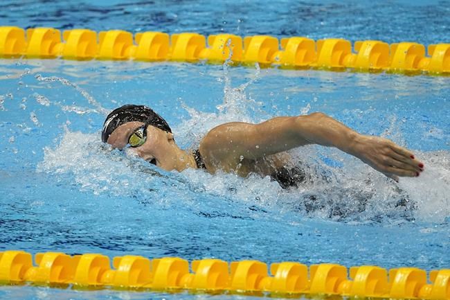 Summer McIntosh beats Katie Ledecky in 800m freestyle, sets Canadian record | iNFOnews.ca Summer McIntosh beats Katie Ledecky in 800m freestyle, sets Canadian record | iNFOnews.ca