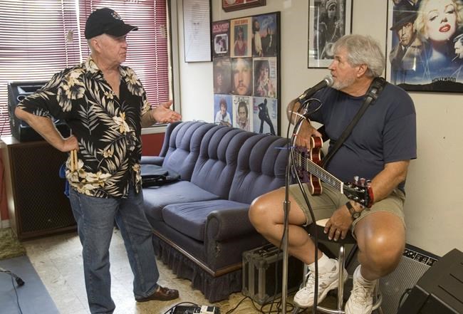 Jimmy Van Eaton, an early rock 'n' roll drummer who played at Sun Records, dies at 86 | iNFOnews.ca Jimmy Van Eaton, an early rock 'n' roll drummer who played at Sun Records, dies at 86 | iNFOnews.ca