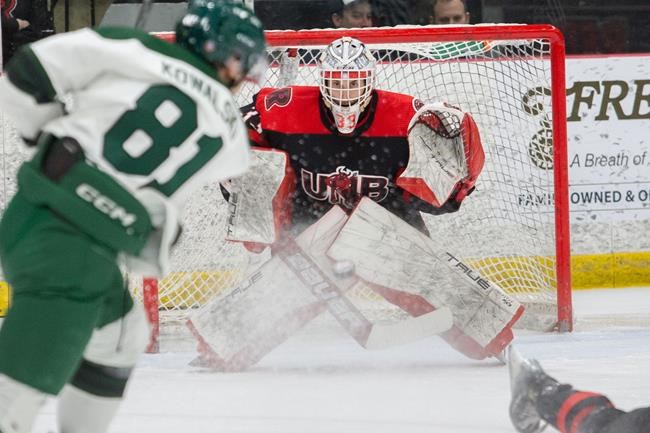 UNB men's hockey team wins 30 consecutive games for perfect regular season | iNFOnews.ca UNB men's hockey team wins 30 consecutive games for perfect regular season | iNFOnews.ca