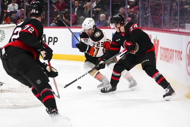 McTavish scores twice as Ducks snap Senators' four-game winning streak | iNFOnews.ca