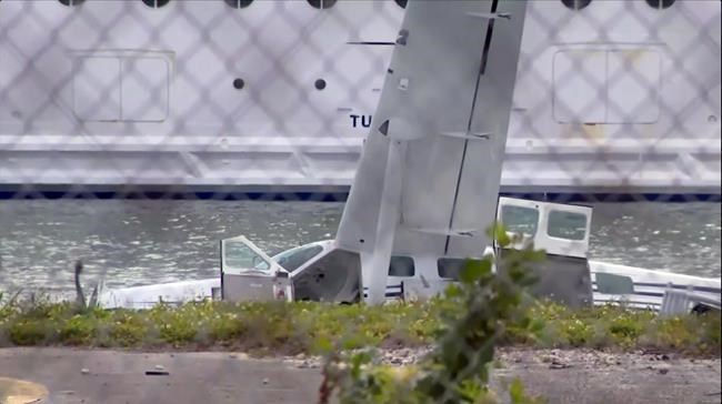Seaplane crashes near PortMiami, all 7 passengers escape without injury, officials say | iNFOnews.ca Seaplane crashes near PortMiami, all 7 passengers escape without injury, officials say | iNFOnews.ca