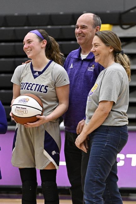 Meet Grace Beyer, the small-school scoring phenom Iowa star Caitlin Clark might never catch | iNFOnews.ca