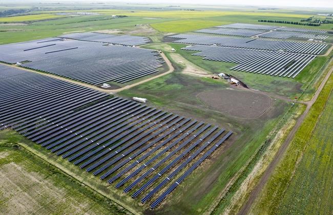 Alberta government announces new rules for renewables projects as moratorium ends | iNFOnews.ca