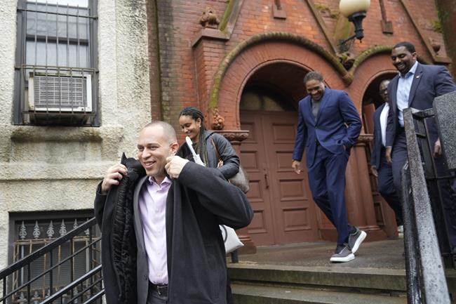 How Hakeem Jeffries' Black Baptist upbringing and deep-rooted faith shapes his House leadership | iNFOnews.ca How Hakeem Jeffries' Black Baptist upbringing and deep-rooted faith shapes his House leadership | iNFOnews.ca